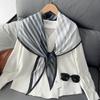 Decoración de estampado de tablero de ajedrez de moda buen chal diseño ins femenino sentido del diseño diamante biselado fino bufanda de seda marea venta al por mayor