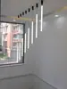 Edifício de villa duplex hall de escada rolante arranha-céu lustre longo design de tira simples moderno lâmpadas de recepção