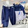 Calça de Moletom Grossa para Meninos de Inverno 2025 Novo Estilo para Crianças Maiores, Calça de Moletom Casual Tendência de Outono e Inverno Novo Estilo