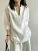 Atuendo Estilo Old Money: Camisa de Lino Blanca de Cuello en V para Mujer, Casual de Verano, Top de Algodón y Lino Relajado y Holgado