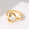 Lele Jewelry Moda y Único Diseño de Celebridad de Internet Dedo Índice Estilo Minimalista Anillo de Acero Inoxidable Dorado Anillo con Forma de Corazón para Mujeres