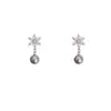 Brincos de Pérola com Flocos de Neve de Natal Outono Inverno Femininos Luxo Acessível Elegantes Brincos 2025 Design de Nicho Brincos de Alta Qualidade