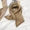 Bufanda de Lana Tejida Dongdaemun para Mujer Invierno Estilo Coreano Versátil ins Moderna Color Sólido Corazón de Niña Cálida para el Cuello