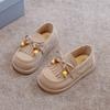 Zapatos Pequeños de Cuero Retro Birkenstock para Niñas Estilo Nuevo Primavera y Otoño 2025 Zapatos con Borlas y Cuentas Versátiles Casuales Zapatos Canguro