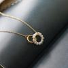 Colar de aço de titânio com dois anéis de pérolas, leve, luxuoso, design de nicho, de alta qualidade, com estilo elegante, corrente de clavícula de aço de titânio, corrente de pescoço