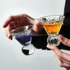 Copas de vino pequeñas de estilo vintage únicas con diseño exquisito y atractivo, adecuadas para uso doméstico como copas de cóctel, copas de agua con gas y copas de jugo