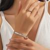 Pulsera Pulsera de Acero Titanio para Mujer Números Romanos Apilada Simple Personalizada Acero Inoxidable Una Fila Diamante Moda Incrustada Pulsera Retro
