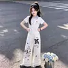 2026 Novo Estilo de Verão Doce Camisa Polo Manga Curta Hello Kitty com Calça de Perna Larga com Renda, Conjunto de Duas Peças Casual e Confortável