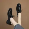 Zapatos de Mujer Estación Independiente Modelo de Exportación 2025 Principios de Primavera Casuales de Tacón Bajo para Mujer Talla 33-43 Con Cordones Delanteros Casual