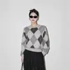 26 Suéter de punto de cachemira con cuello redondo y patrón de rombos, estilo retro europeo y americano, para Otoño/Invierno 60429