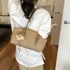 Bolsa de Mujer Estilo Nuevo Yuezi Moda Coreana Color Sólido Verano 2026 Bolso de Hombro Cruzado Bolso de Axila de Viaje de Gama Alta