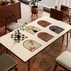 Jogo Americano de Mesa de Jantar Retrô Estilo Europeu Impermeável e à Prova de Óleo Toalha de Mesa Não Lavável Novo Lançamento 2025 Luxo High-end Proteção para Mesa de Centro