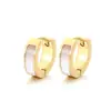 Pendientes de acero de titanio de moda en stock con superficie lisa e incrustaciones de concha para mujer, pendientes modernos y elegantes de acero inoxidable para regalar