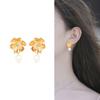 Pendientes de hoja de arce bicolor de lujo nicho medio-antiguo con gota de aceite, pendientes colgantes chapados en oro con perlas naturales, pendientes de aguja de plata 925