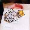 Venta caliente en línea en vivo con flor de circón dorado y rosa, nuevo anillo abierto de temperamento de alta calidad con diamantes para mujer