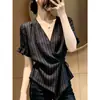 Camisa a rayas de manga corta con cuello en V, elegante y a la moda, nuevo estilo de verano, chic, rejuvenecedora, adelgazante, versátil, top que ciñe la cintura
