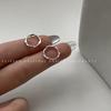 Pendientes de aro sencillos de estilo frío y circular para mujer, otoño e invierno, elegantes pendientes de celebridades de Internet de Corea del Sur, nuevos pendientes de moda 2022