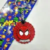Llavero Giratorio de Merchandising de Película de Héroes Llavero Metálico de Dibujos Animados para Coche Colgante Accesorio para Bolso