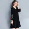 Vestido Midi Floral de Manga Larga con Cuello en V para Mujer Tallas Grandes Moda Primavera Otoño Temperamento Elegante Estilo Retro Holgado que Cubre el Vientre Falda Línea A
