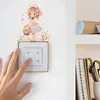 Hs1493C Niña Recogiendo Flores Curativas Pegatina de Dibujos Animados Autoadhesiva para Interruptor Pegatina Decorativa para Enchufe de Interruptor de Habitación Infantil
