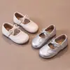 Zapatos Pequeños de Cuero para Niñas 2026 Primavera y Otoño Nuevo Estilo Coreano Moda Lazo Zapatos de Princesa para Niños Bebé Suela Suave Planos