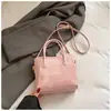 Bolso Pequeño de Moda Tendencia para Mujer 2026 Primavera Nuevo Estilo Elegante Bolso de Hombro Cruzado Bolso de Mano Casual para el Trabajo Bolso Cubo