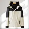 Cortavientos casual tres en uno estilo montaña grafito forro polar raro deportivo cómodo moderno versátil estampado para hombre
