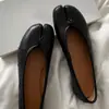 Versión de cuero~2026 nuevos zapatos planos de ballet estilo francés con separación de dedos, zapatos planos versátiles de punta poco profunda para mujer