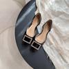 Sandálias Vazadas de Metal com Fivela Aumenta-Altura de 4cm para Mulheres, Novo Estilo Verão 2025, Sapatos Baixos Quadrados Inspirados em Chanel