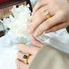 Anillo Exagerado Geométrico Rayado Multicolor de Circonita Estilo Pequeña Fragancia Marca Francesa Retro para Buena Amiga Chica