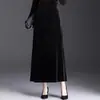 Saia Midi Veludo Sereia Justa ao Corpo Feminina 2026 Outono Novo Estilo Elegante Emagrecedora Valoriza a Silhueta Caimento Longa Bodycon Um e Meio Tendência