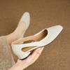 Sapatos Individuais Quadrados Perfurados de Pele de Cordeiro Ultra-Macios Estilo Francês para Mulheres Primavera e Outono 2026 Sola Macia Salto Grosso Biqueira Fechada Sandálias Romanas
