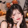 Diadema creativa y peculiar de Halloween con cuernos negros, perfecta para cosplay festivo, sesiones de fotos y actuaciones.
