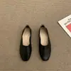 Zapatos de abuela planos y cómodos de cuero suave de marca moderna para mujer, modelo verano 2025, mocasines planos slip-on retro artísticos para mujer