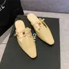 Mules Femininas 2026 Novo Estilo Bico Fechado, Sola Rasa, Calçados Casuais Sem Calcanhar, Mocassins Leves Slip-On, Sapatos Simples de Bico Redondo