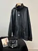 Textura de Piel de Cabra Súper Suave, Capucha Guardable, Cuello Alto, Chaqueta de Cuero de Silueta, Ligera y Sin Restricciones, Sensación como de Aire, 9723