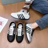 Zapatos de entrenamiento de cuero genuino 2026 otoño suela blanda no fatigantes blanco y negro para el trabajo y el trayecto zapatillas finas transpirables zapatos versátiles para mujer