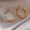 Brincos de Argola Dourados e Prateados, Nicho de Luxo Leve, Argolas Irregulares, Brincos Versáteis, Brincos com Franjas