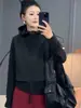 Moletom com capuz e colete patchwork falso de duas peças para mulheres, novo estilo outono 2026, com capuz, solto, estiloso, modelador, versátil, jaqueta curta da moda