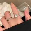 Anillo de Diseño Niche, Lujo Ligero, Gama Alta, Anillo Elegante y Versátil para el Dedo Índice, Nueva Joyería para Manos Estilo 2026 para Mujeres