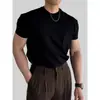 Camiseta Masculina de Verão Branca Esportiva Fitness Manga Curta Mostra Músculos Slim Ombro Direito com Punhos Corrida Treinamento Meia-Manga