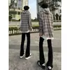 Moda de Verano para Hombre Estilo Hong Kong Nuevo 2026 Jeans Personalizados con Letras Hip-Hop Ins Moda de Calle de Alta Gama Pantalones Largos Modernos Geniales