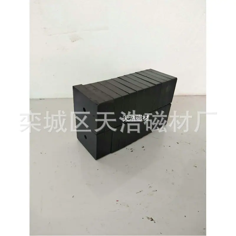 9587534453_1101023041