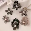 Presilha Elegante Flor de Strass Luxo Leve Pérola Artificial Moda Franja Cabelo Quebrado Lateral Brilho Diamante Grampo de Cabelo Acessórios de Cabelo para Mulheres