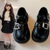 Zapatos de cuero para niñas, primavera y otoño de 2025, nuevos zapatos de princesa de estilo coreano a la moda, suela suave, casuales, de una sola capa y de color sólido.