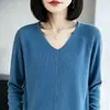 Suéter tricot gola V estilo suave feminino outono e inverno novo suéter trançado listras verticais solto modelador manga longa peça interna camada base