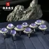 Novo anel de ágata translúcida cor de jade e violeta com uma nova cravação estilo chinês e um pequeno cabochão de ágata em formato de pomba