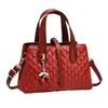 Bolso de mano moderno para mujer para el trabajo, nuevo bolso pequeño de moda versátil con patrón de diamantes, estilo de lujo ligero, para llevar al hombro y cruzado para mujer