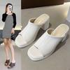 Sandálias Femininas para Exterior 2026 Nova Coleção Primavera/Verão Salto Alto Slip-On Salto Grosso Plataforma Branca Impermeável Chinelos Femininos