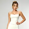 Top de tirantes finos cuadrado multicolor para yoga con almohadillas en el pecho, alta elasticidad, amigable con la piel, secado rápido, transpirable, adecuado para fitness y deportes